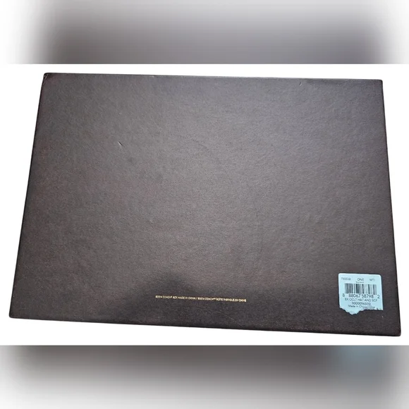 Coach Gray/Tan Leopard Beanie and Scarf Set. New In Box. - Picture 7 of 7